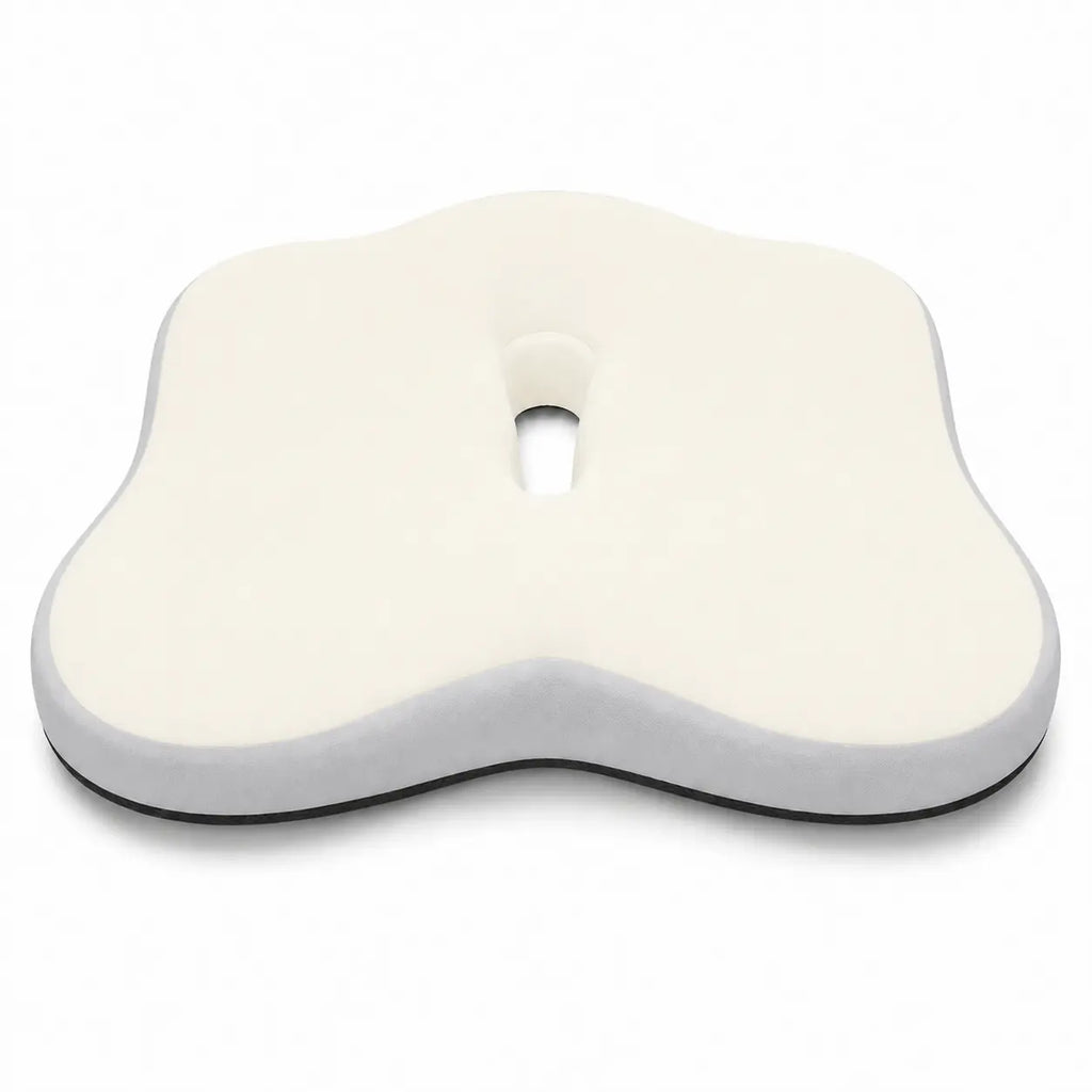 Coussin_d_assise_blanc_sur_fond_blanc